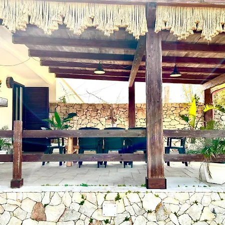 Fontanelle Luxury فيلة أُجينتو
